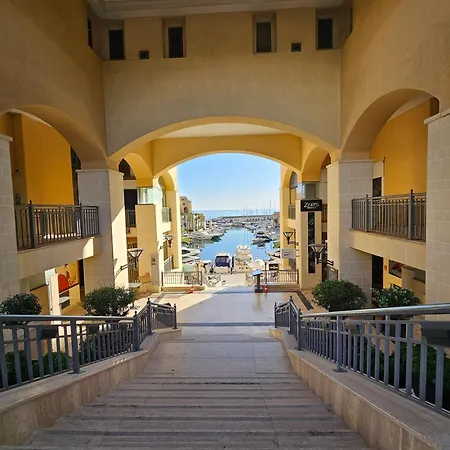 Stunning Seafront Portomaso * St. Julian's