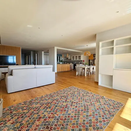 Stunning Seafront Portomaso Apartament *