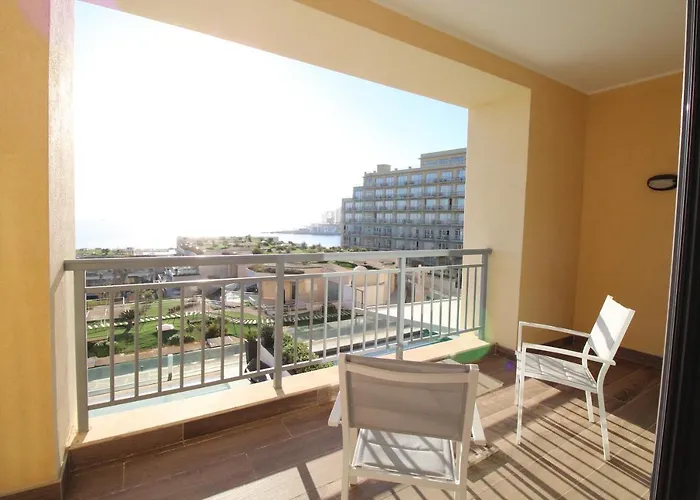 Appartamento Stunning Seafront Portomaso *