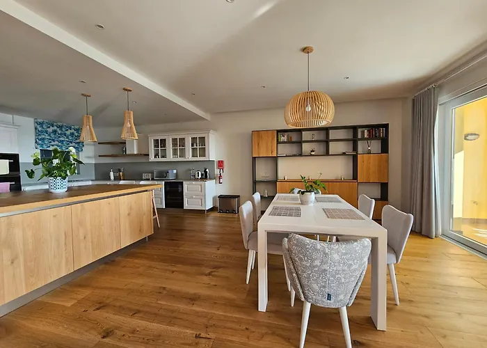 Stunning Seafront Portomaso