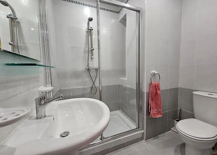 Stunning Seafront Portomaso