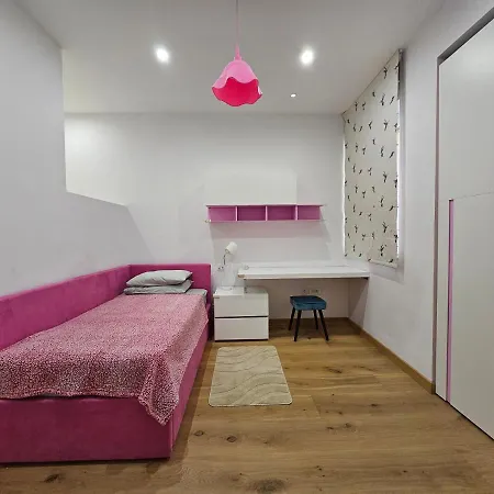 Stunning Seafront Portomaso Apartment