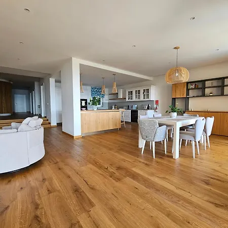 Stunning Seafront Portomaso Apartment San Ġiljan