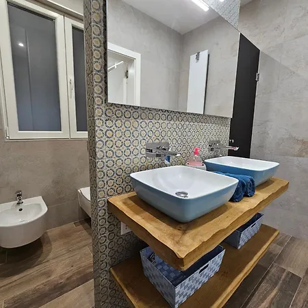 Apartamento Stunning Seafront Portomaso *
