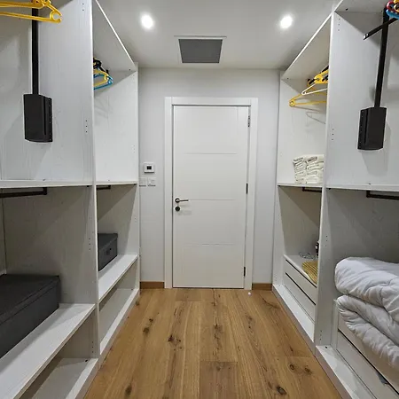 Stunning Seafront Portomaso *