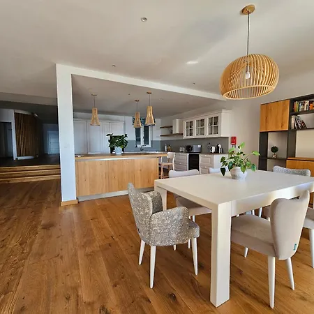 Stunning Seafront Portomaso Apartamento *