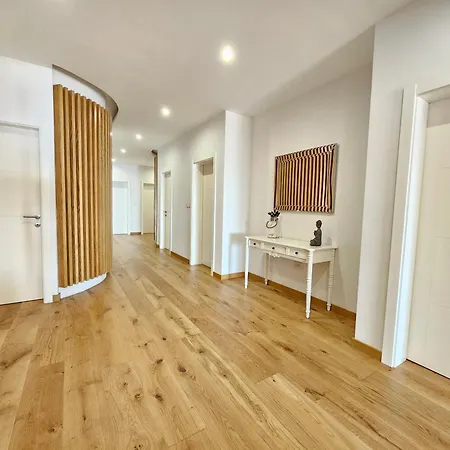 Stunning Seafront Portomaso Apartamento