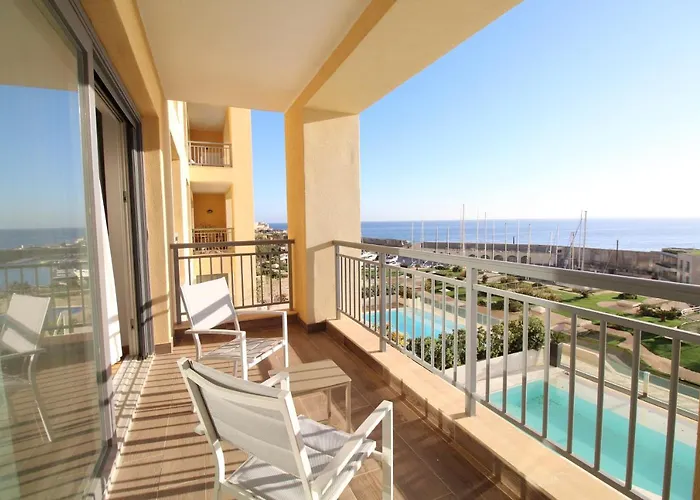 Stunning Seafront Portomaso Appartement San Ġiljan