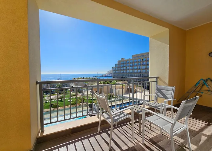 Appartement Stunning Seafront Portomaso