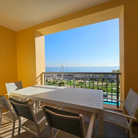 Daire Stunning Seafront Portomaso Saint Julian's