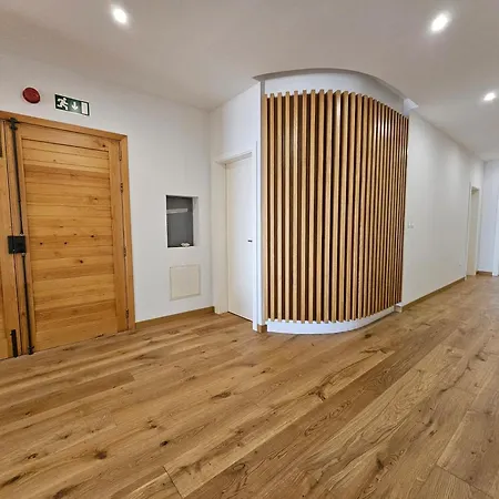 Stunning Seafront Portomaso *